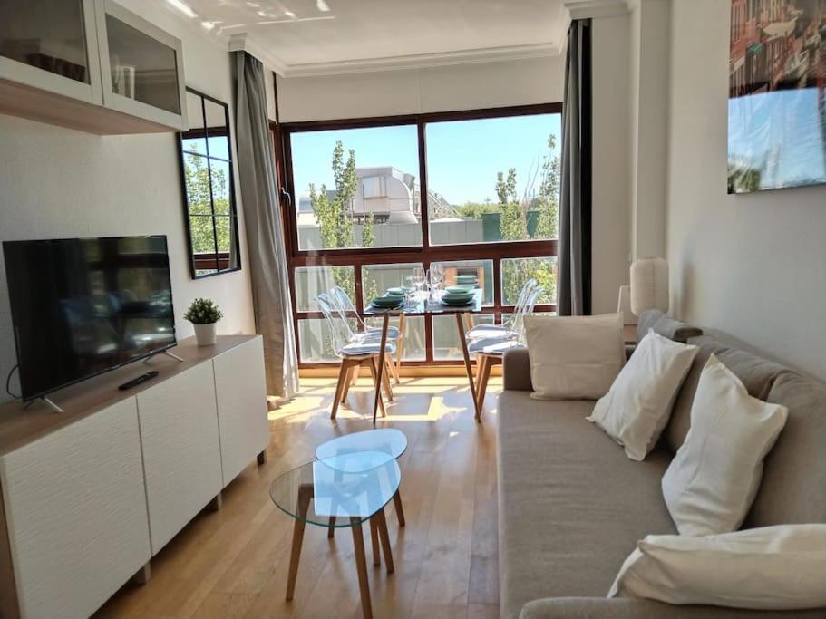 Madrid Wanda Aeropuerto Ifema Plenilunio Dy Apartment Bagian luar foto